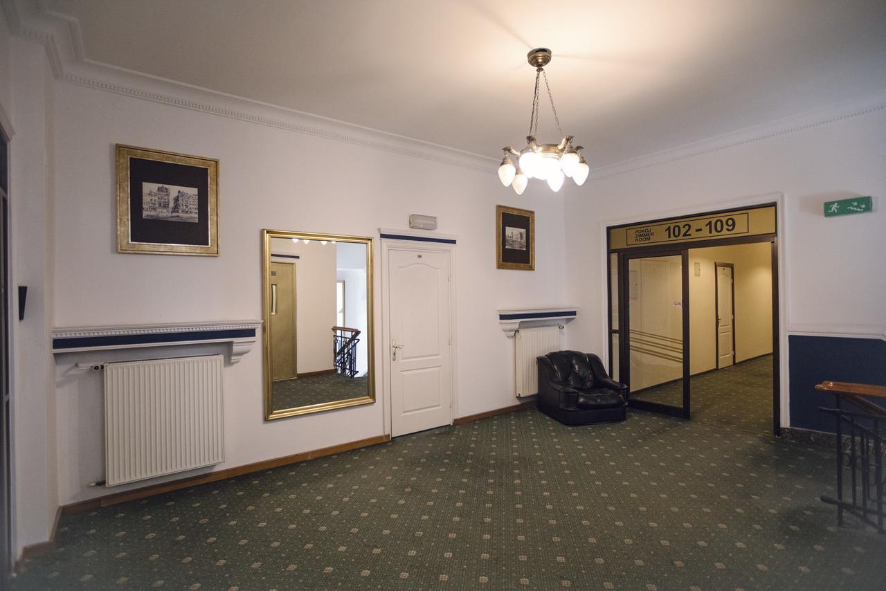 Bristol Economy Bed & Breakfast Bytom Bagian luar foto
